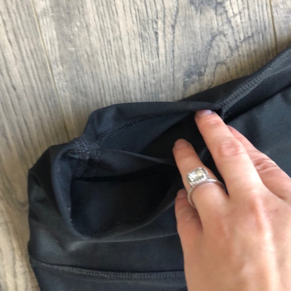 SOLD Nike High Rise 7/8 Legging - Picture 5 of 7